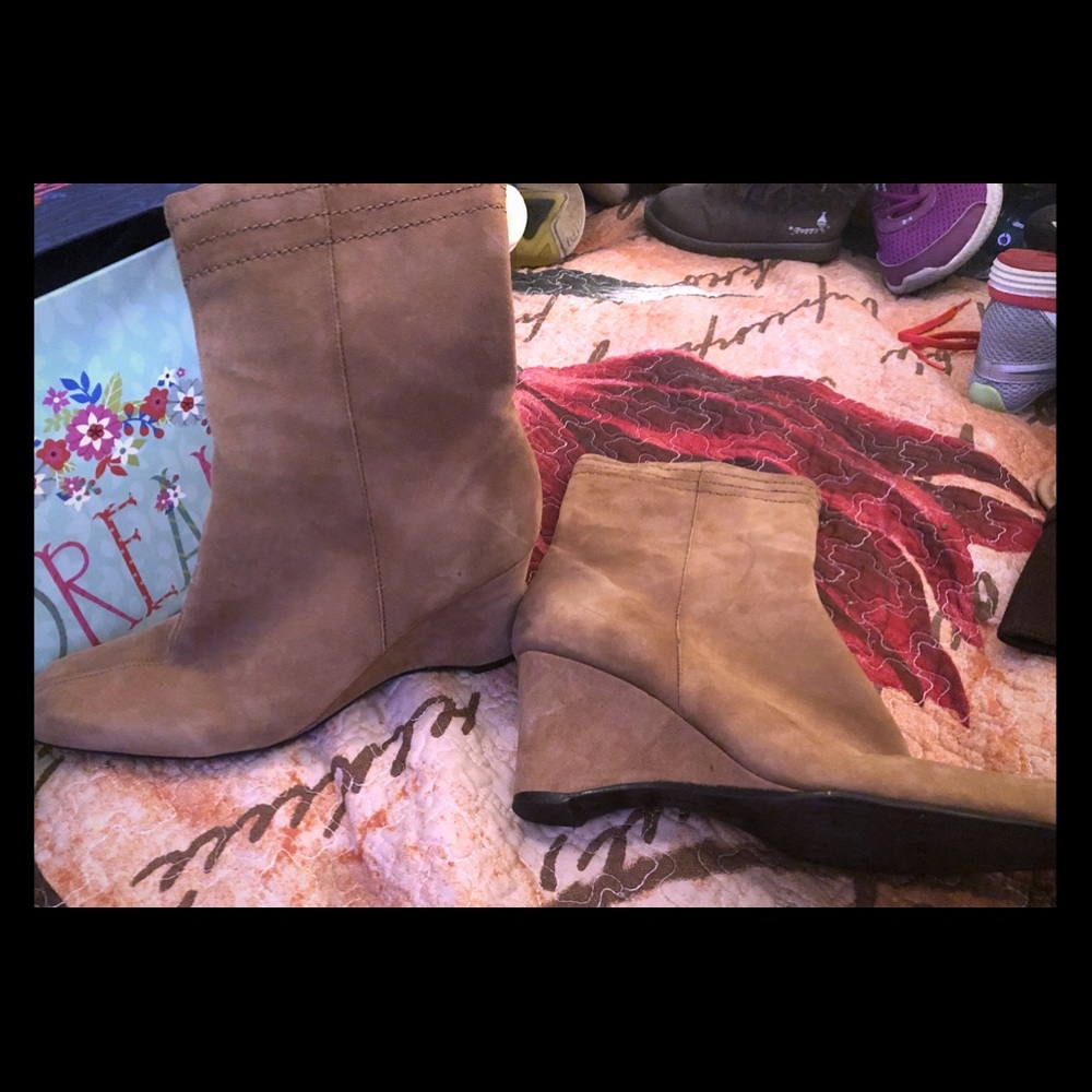 Casual suede short boots